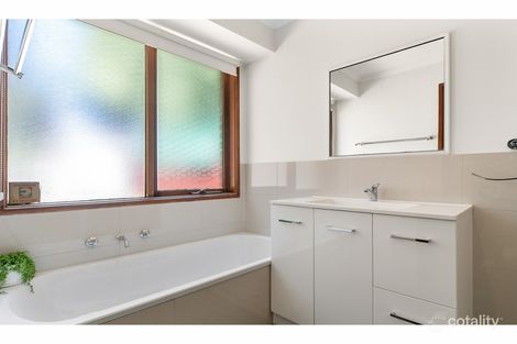 Property photo of 5 Ballymore Court Frankston VIC 3199
