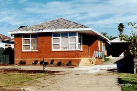 Property photo of 42 Lions Avenue Lurnea NSW 2170