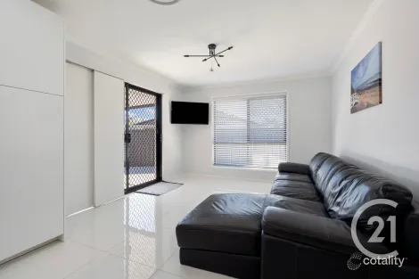 Property photo of 15 Blaxland Place Narangba QLD 4504