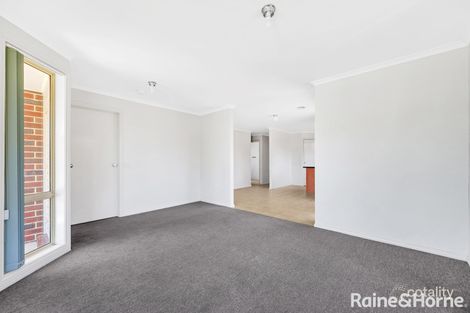 Property photo of 1/43 Smoult Drive Kurunjang VIC 3337