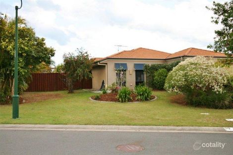 25 Reeders St, Sandstone Point, QLD 4511