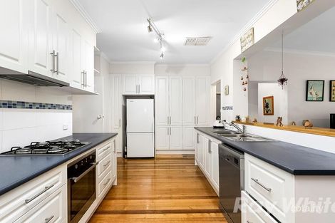 Property photo of 18 Malcolm Court Mount Waverley VIC 3149