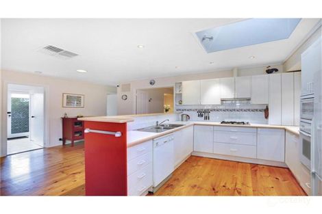 Property photo of 15 Ians Grove Templestowe Lower VIC 3107
