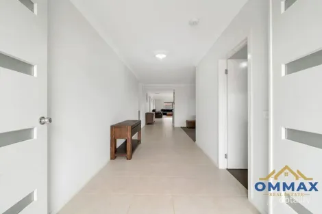 Property photo of 4 Corby Way Strathtulloh VIC 3338