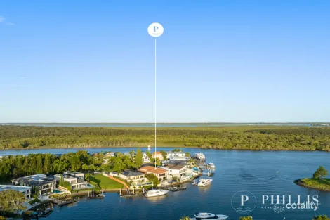 Property photo of 2126 The Circle Hope Island QLD 4212