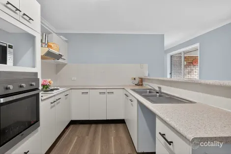 Property photo of 2 River Gum Close Fitzgibbon QLD 4018