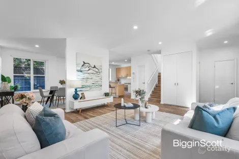 2/44 Foam St, Elwood, VIC 3184