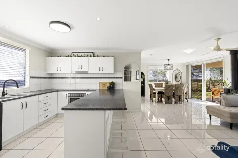 Property photo of 15 Campbell Drive Highfields QLD 4352