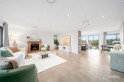 Property photo of 1 Karloon Road West Pennant Hills NSW 2125