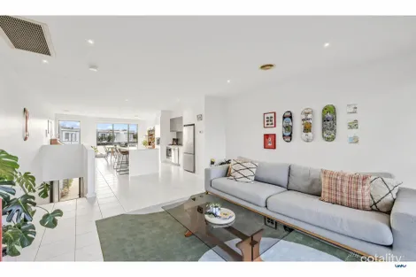 Property photo of 33 Coast Drive Torquay VIC 3228