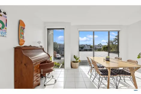 Property photo of 33 Coast Drive Torquay VIC 3228