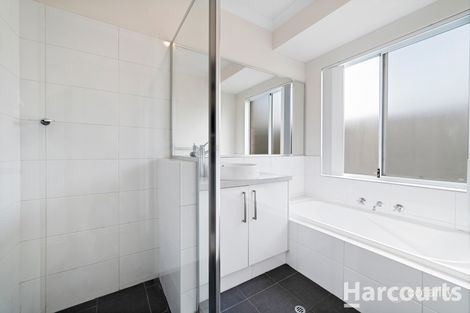 Property photo of 7 Vaucluse Way Coodanup WA 6210