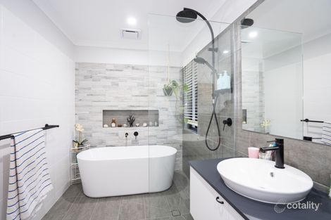 Property photo of 25 Corymbia Way Banksia Beach QLD 4507