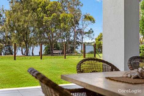 Property photo of 6/8A Spinnaker Drive Sandstone Point QLD 4511