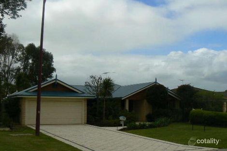 8 Suncrest Mndr, Meadow Springs, WA 6210