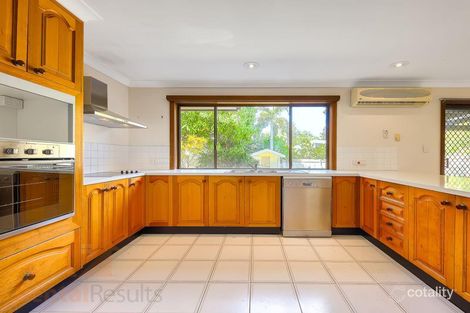 Property photo of 8 Halmore Place Chapel Hill QLD 4069