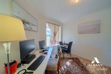 Property photo of 11 Brady Corner McKail WA 6330