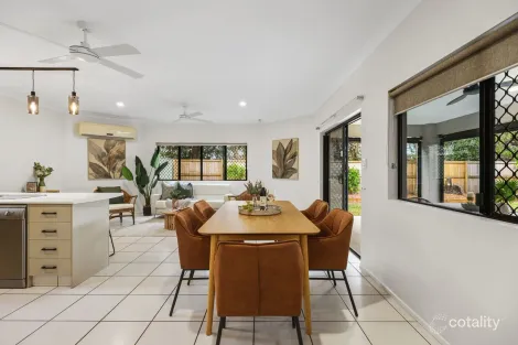 15 Springbrook Ave, Redlynch, QLD 4870
