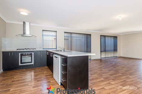 Property photo of 33 Kendale Way Meadow Springs WA 6210