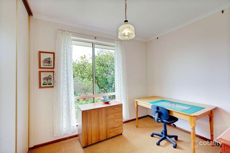 Property photo of 2 Roxy Court Old Reynella SA 5161