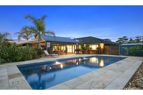 Property photo of 2 Pinot Place Mount Martha VIC 3934
