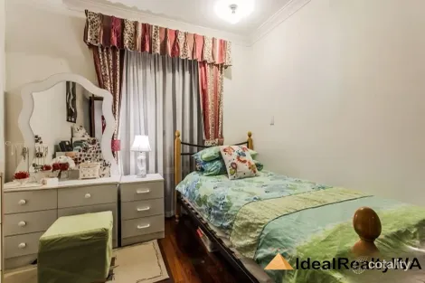 Property photo of 28 Jasmine Loop Willetton WA 6155