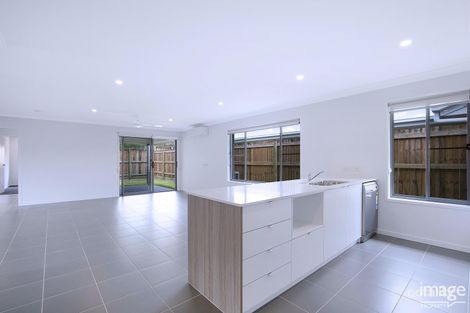 Property photo of 52 Chambers Ridge Boulevard Park Ridge QLD 4125