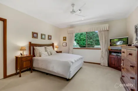 Property photo of 35 Nerang River Drive Nerang QLD 4211
