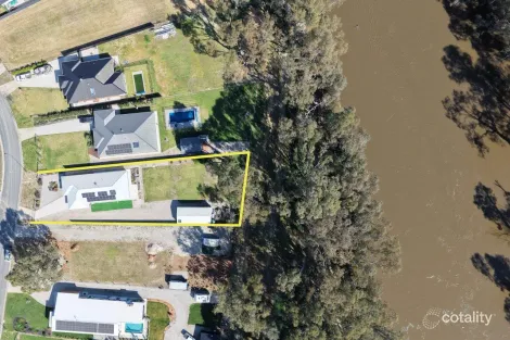 Property photo of 10 Riverview Drive Barham NSW 2732