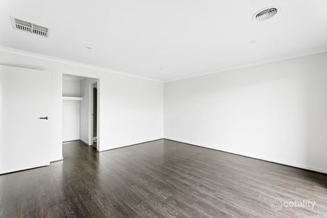 Property photo of 15 Buckland Circuit Werribee VIC 3030
