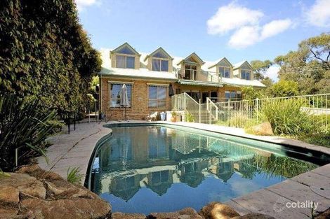 2 Hilton Ct, Mount Martha, VIC 3934