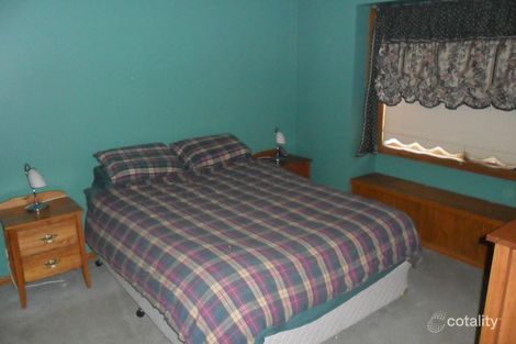 Property photo of 2 Nottingham Way Sydenham VIC 3037