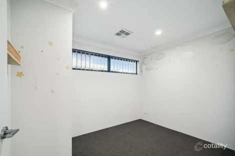 Property photo of 18 Wida Way Byford WA 6122