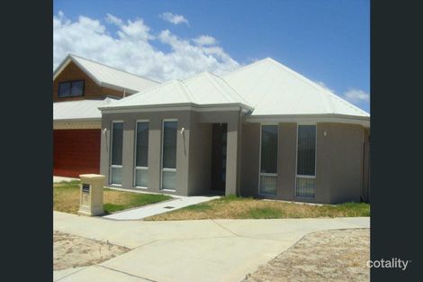 Property photo of 10 Selwyn Way Canning Vale WA 6155