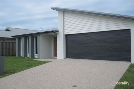 Property photo of 40 Coogee Terrace Blacks Beach QLD 4740