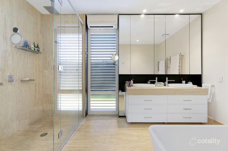 Property photo of 18 Sanctuary Court Mermaid Waters QLD 4218