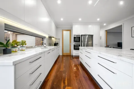 Property photo of 8 Yuruga Boulevard Point Cook VIC 3030