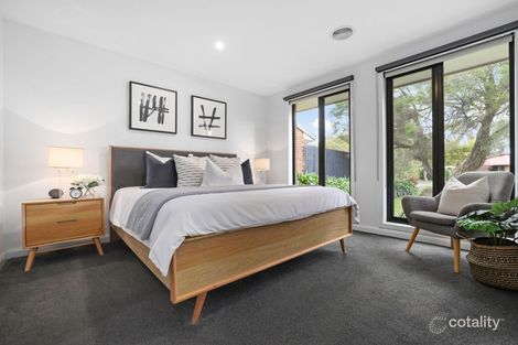Property photo of 10 Homewood Close Ferntree Gully VIC 3156