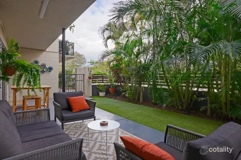 Property photo of 2/2 Howitt Street North Ward QLD 4810