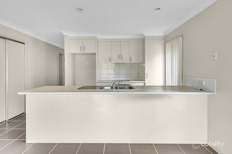 Property photo of 6 Highcliff Crescent North Lakes QLD 4509