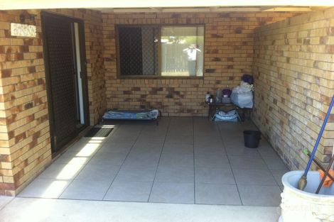 Property photo of 2/27 St Pauls Avenue Golden Beach QLD 4551
