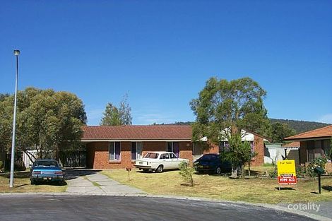 7 Pendragon Ct, Camillo, WA 6111