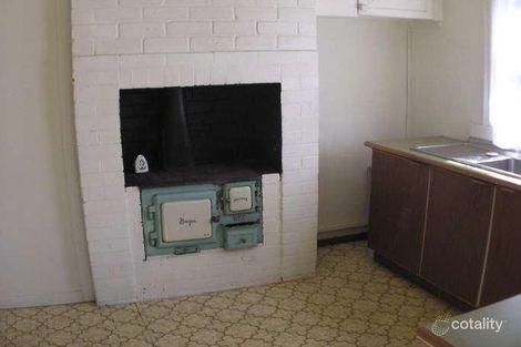 Property photo of 35 Brisbane Water Drive Point Clare NSW 2250
