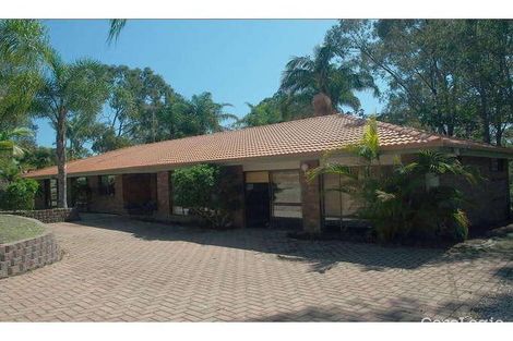 Property photo of 33 Winderadeen Drive Highland Park QLD 4211