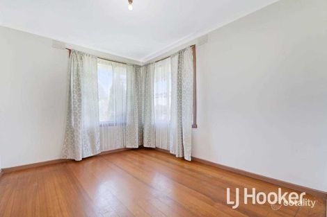 Property photo of 14 Mark Court Hampton Park VIC 3976