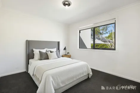 Property photo of 123 Spriggs Drive Croydon VIC 3136