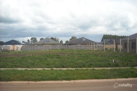 16 Bexley Bvd, Drouin, VIC 3818