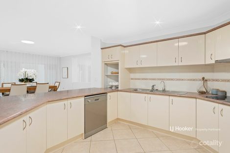 Property photo of 16 Golden Rain Place Stretton QLD 4116