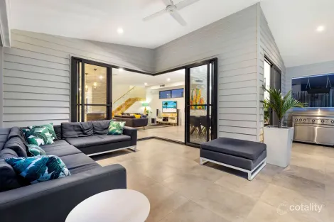 Property photo of 236 Long Street East Graceville QLD 4075