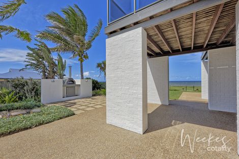 Property photo of 8 Sea Esplanade Elliott Heads QLD 4670
